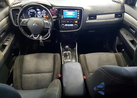 2018 Mitsubishi Outlander Se z USA, uszkodzony, nr VIN JA4AZ3A32JZ043573
